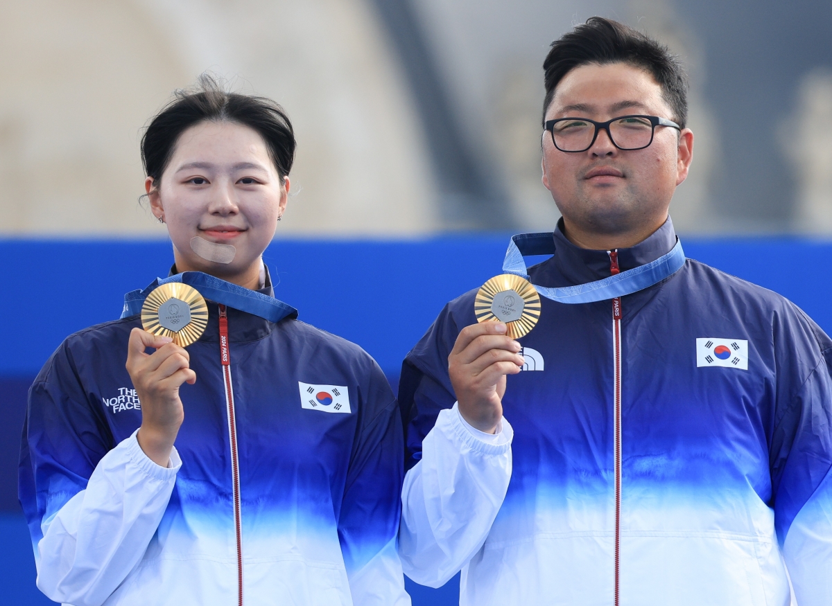勇士五人三分命中率超40%全联盟最多，追梦45.3%队内最高