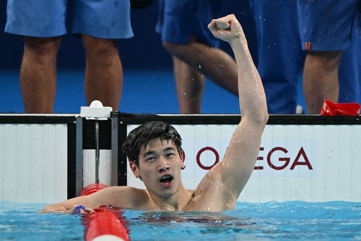 意甲-米兰2-1国米终结德比6连败 普利西奇一条龙破门