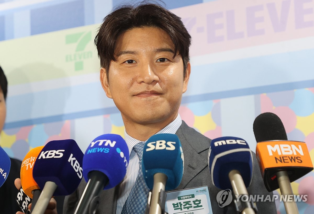 阿森纳官方：厄德高、卡拉菲奥里因伤缺战 赖斯停赛