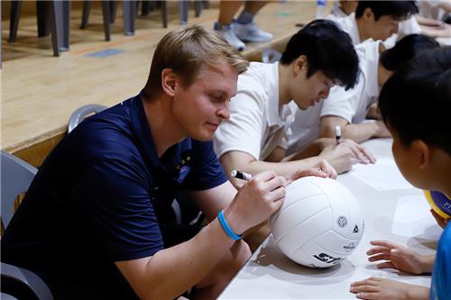 三笘薫：C罗、阿扎尔、贝尔是英超历史盘带最强的三人