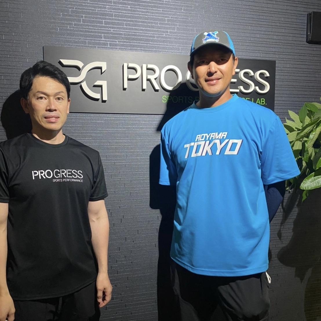 真快啊！亨德森一步过掉防守球员上篮命中 开拓者在首节结束前将分差拉开至两位数
