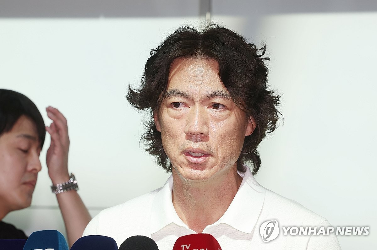 ⚽英超半场：马杜埃克中柱 奥纳纳屡失误 两队破门无果 曼联暂0-0切尔西