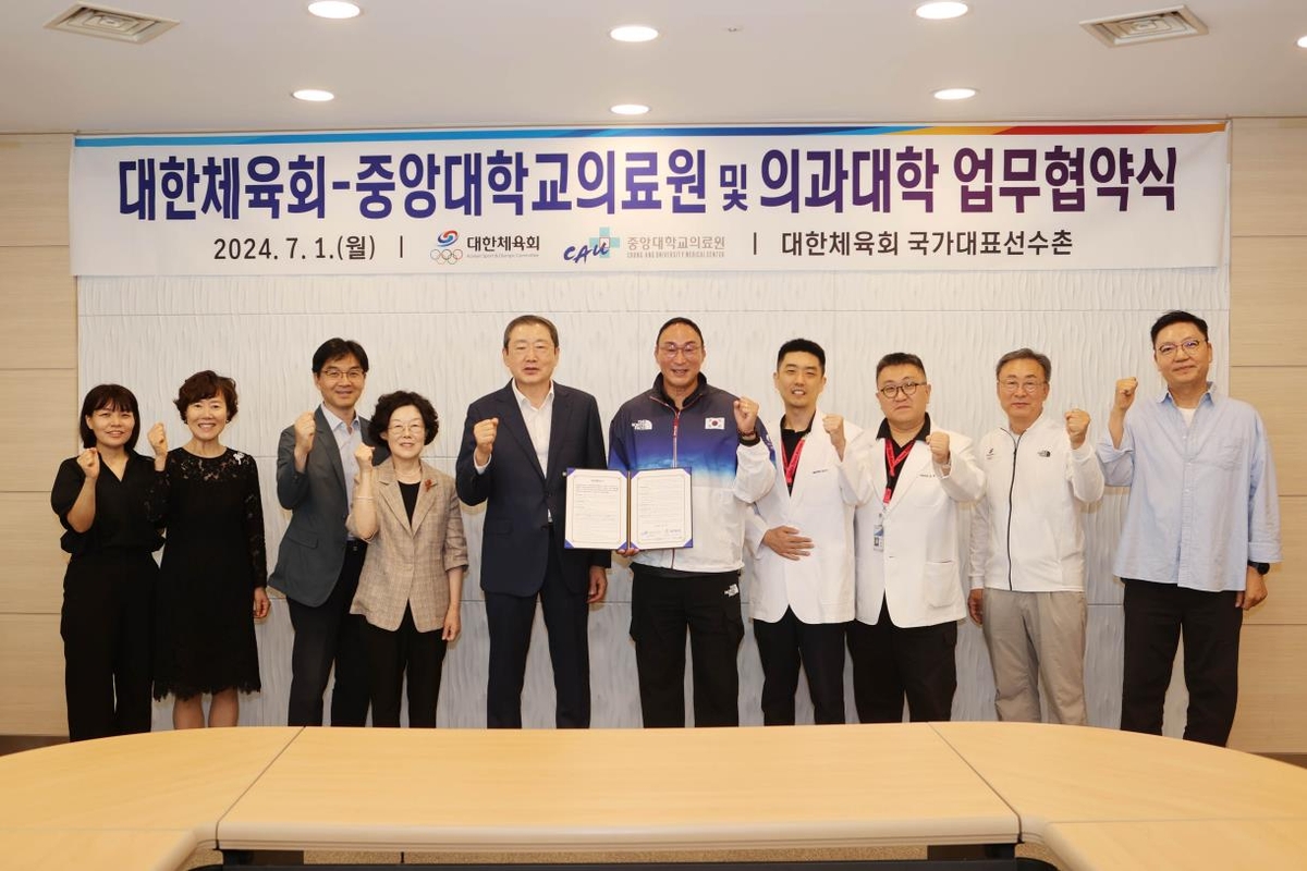 西甲战报：立柱抢戏！迪亚洛点射、佩雷斯制胜 比利亚雷亚尔2-1巴拉多利德