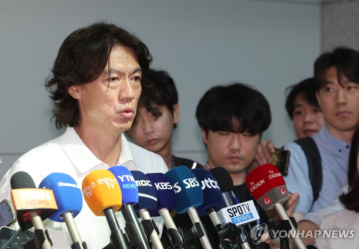 杀人诛心！知名披萨品牌社媒嘲讽曼城：介绍新菜品，曼城酥饼