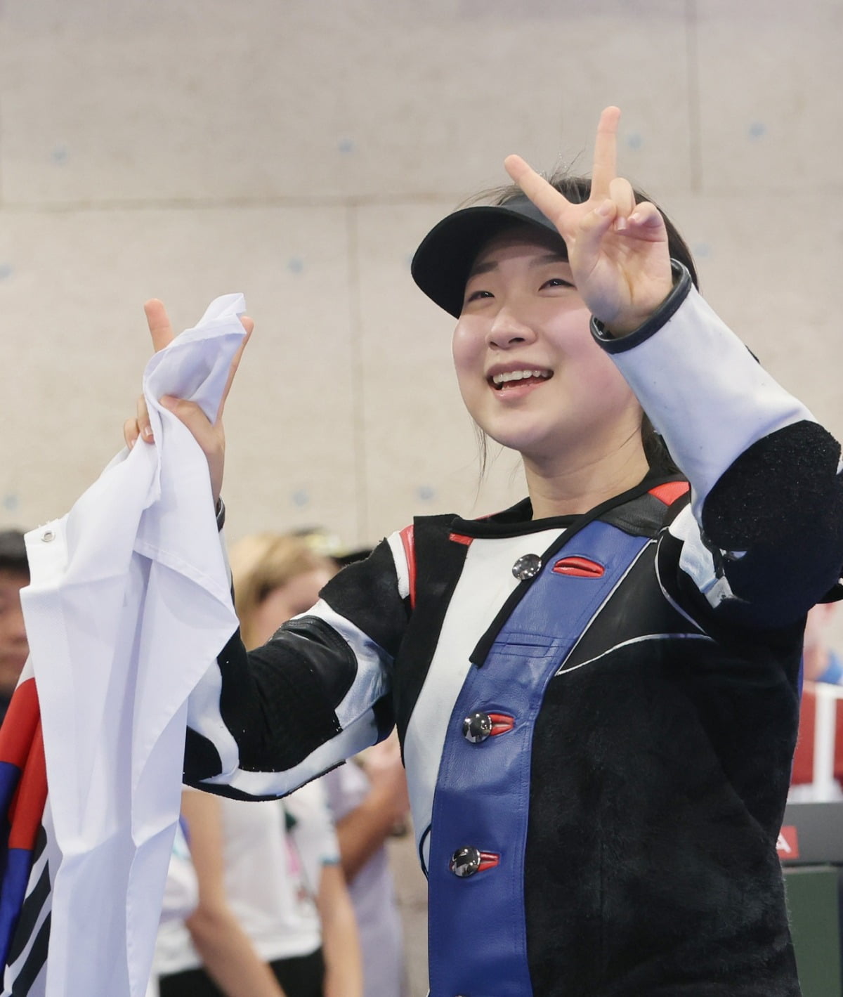 那不勒斯官方：K77右膝内侧副韧带轻度损伤，已开始康复治疗