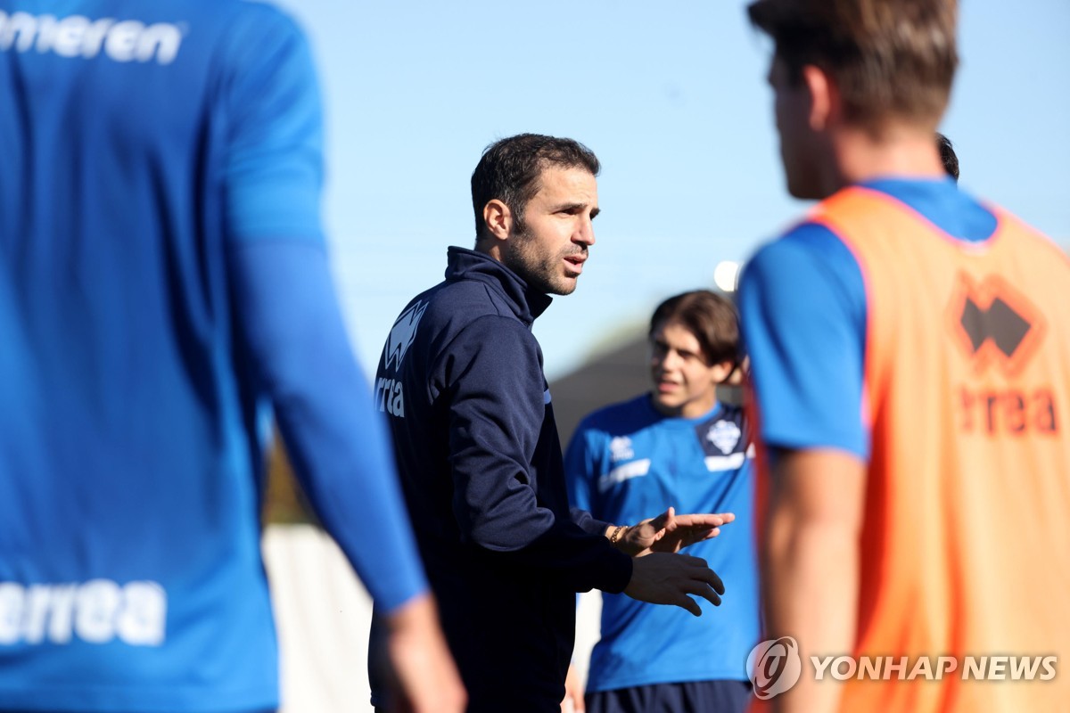 半场前攻入一球！科纳特头槌破门 利物浦1-0领先狼队