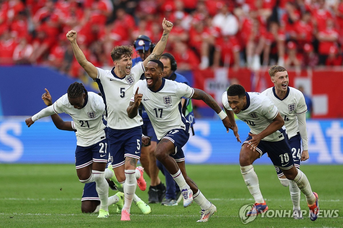 马卡：马竞内部考虑永久签下法国后卫朗格莱